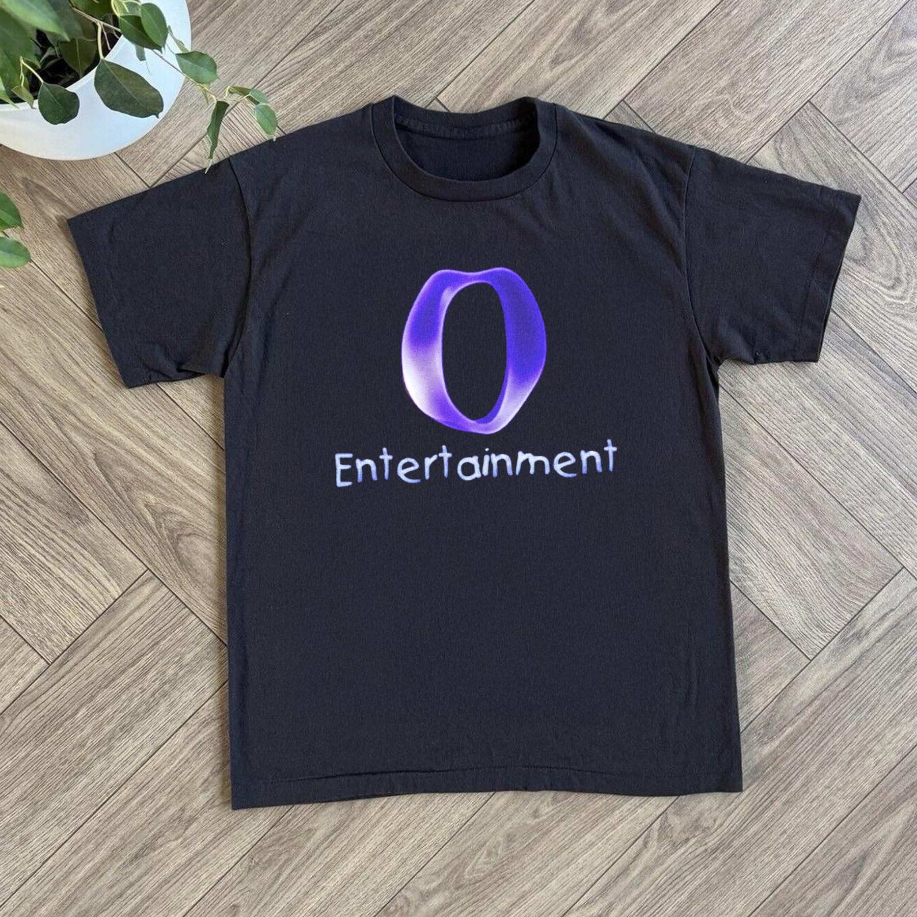 00s 'O Entertainment' Vintage Black Tee